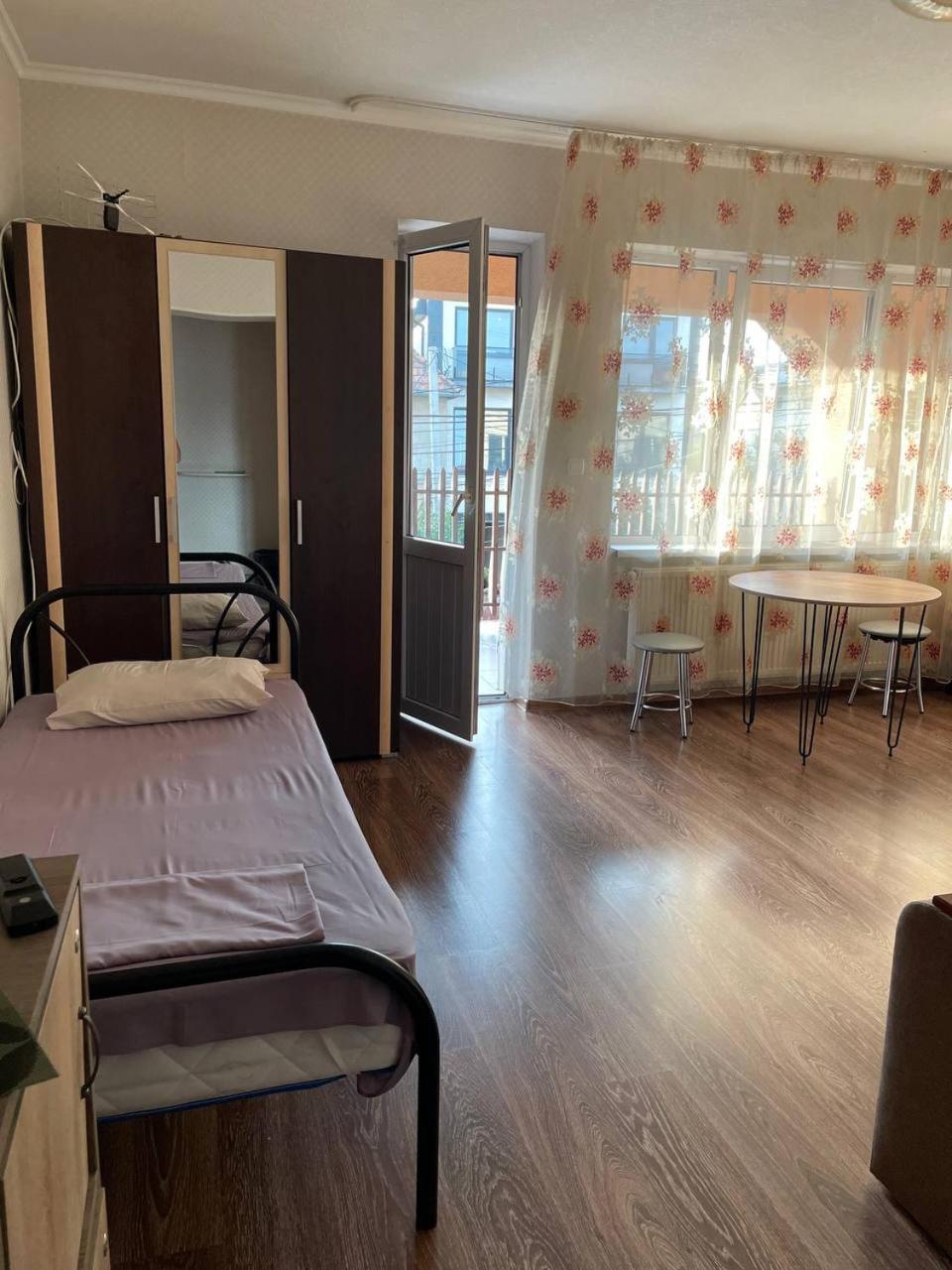 Vip Hostel Mukaçeve Dış mekan fotoğraf